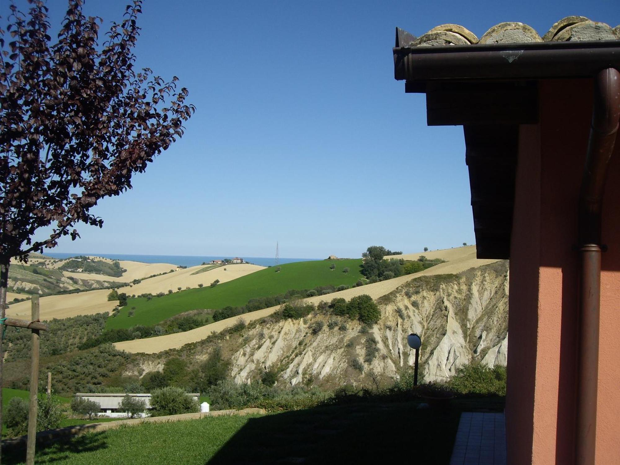 Agriturismo Il Borgo Degli Ulivi Roseto Degli Abruzzi Exteriér fotografie