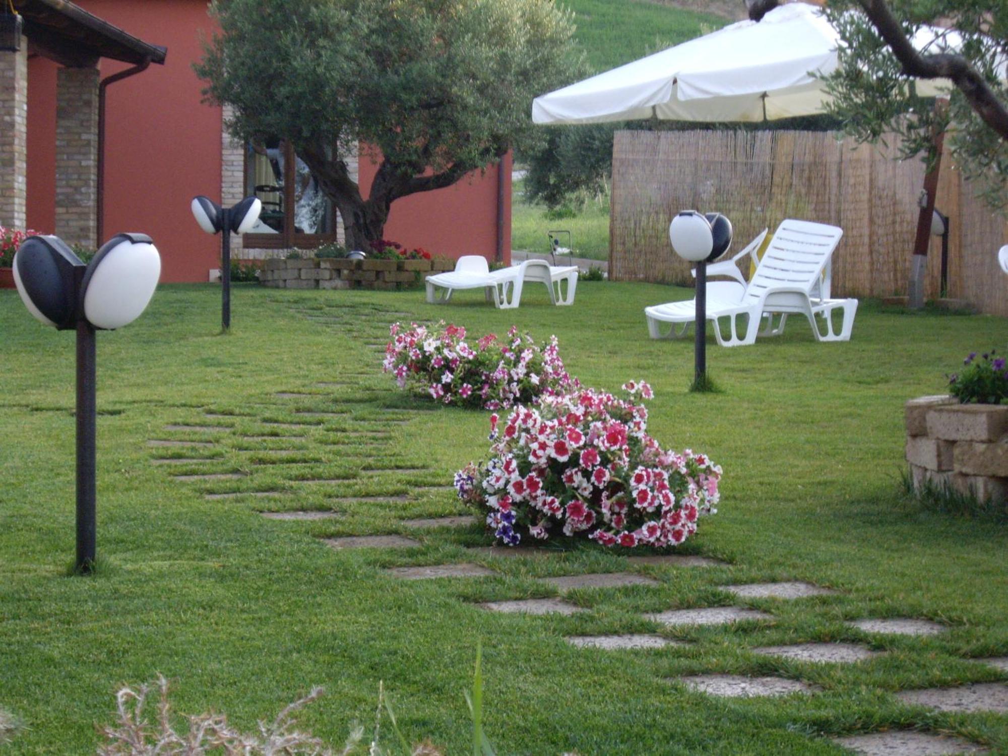 Agriturismo Il Borgo Degli Ulivi Roseto Degli Abruzzi Exteriér fotografie